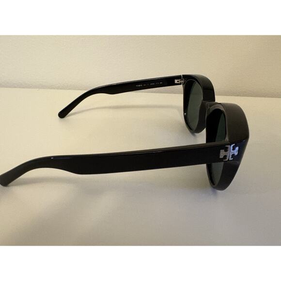 Tory Burch TY9015 Black Cat Eye Sunglasses Classic Designer
